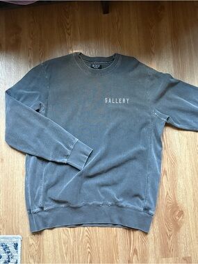 RSVP Gallery Crewneck